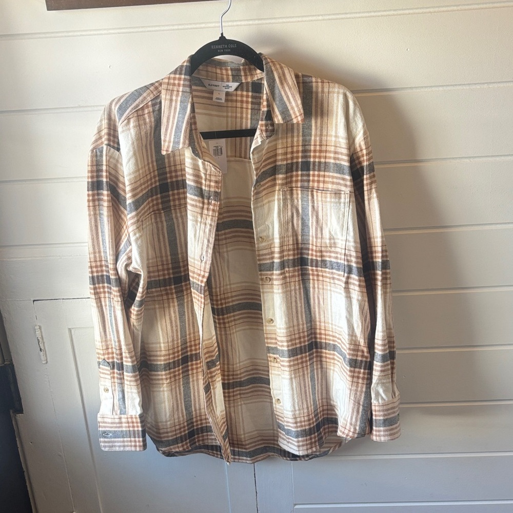Old Navy Plaid Button-Up Shirt